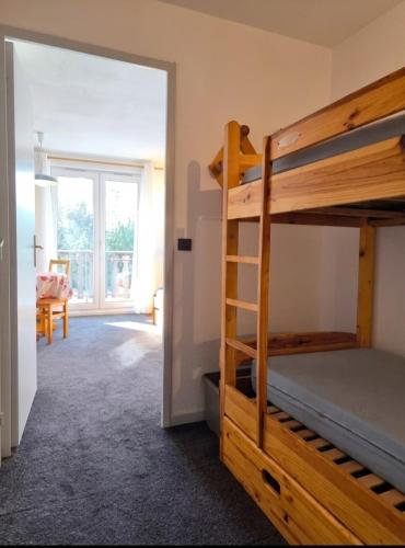 Studio à 35 m des pistes en bas du secteur 1800