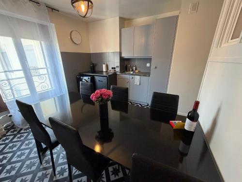4 bedrooms appartement city center of Geneva, 125 m2 , Private parking
