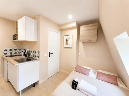 Studio cosy refait a neuf gare du nord paris 10