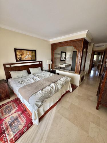 Apartment with large terrace, spa bath & magical views