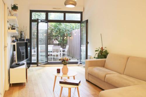 Apartment with terrace and garden sleeps 4