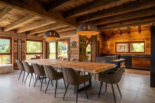 Chalet Marcel Luxury Chalet with Hot Tub Sauna & Forest Setting