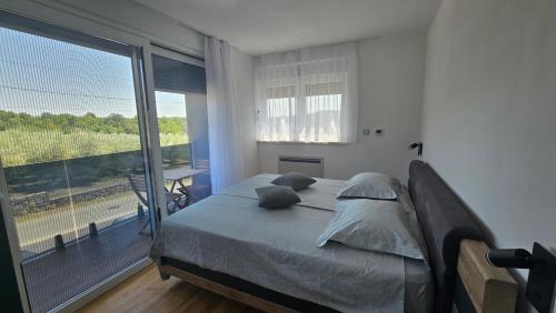 BRAND NEW-2 bedrooms,2 bathrooms for 5 persons with underfloor heating
