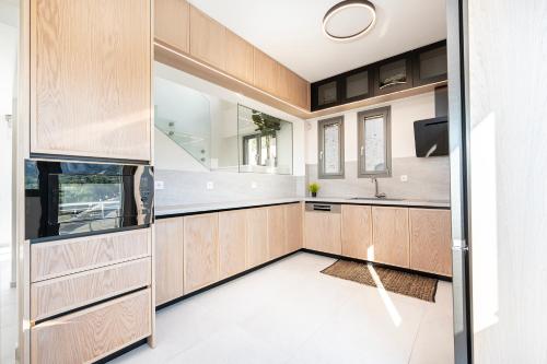Sofia's Estates - Villa Savvas -Adults Only-
