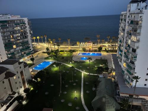 Maite Sky - Beachfront