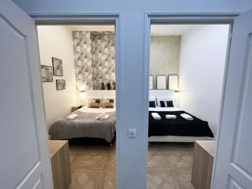 UrbanFlat 66 - Quiet & cosy Apartment in center of Paris