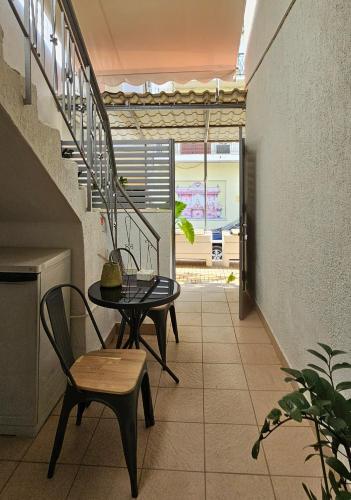 The Vyronas House - Detached house 2BR Near Center