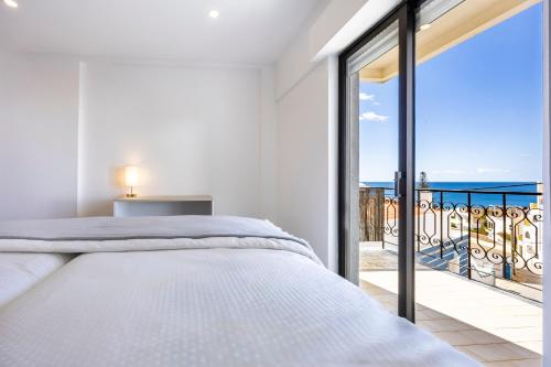 Casa Azure - Sea View Apartment