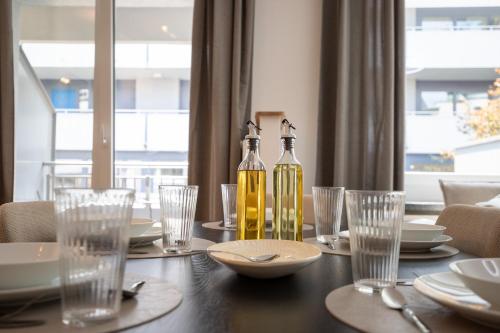Bright Newly Renovated Apartment with Balcony - Special WHITE RABBIT 21 Apartment, Basel, up to 6 guests