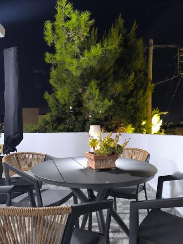Grandma's Premium Stay, Fiber, near Piraeus Port