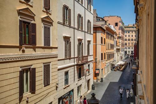 Spanish Steps Art Gallery- Roma
