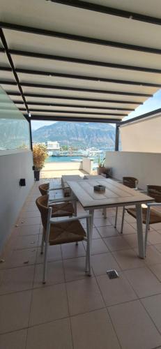 Thalori Suites