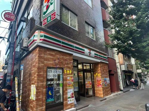 LJ Strar House Kabukicho