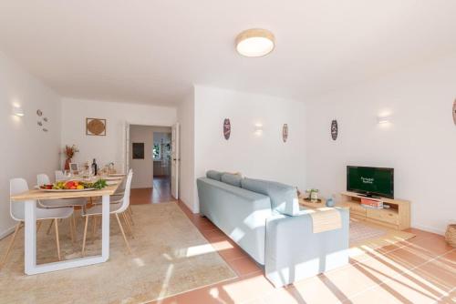 Seabreeze Duplex – Beach & Terrace