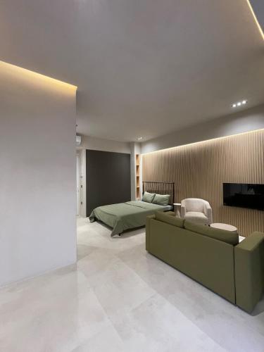 Studio port Piraeus