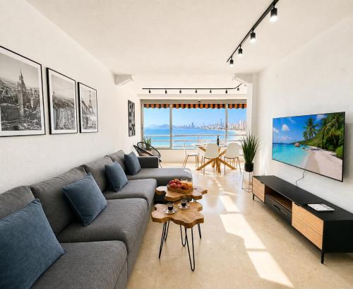 Don MIguel Seafront Levante Beach