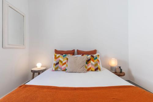 2BR Beachside Living by LovelyStay