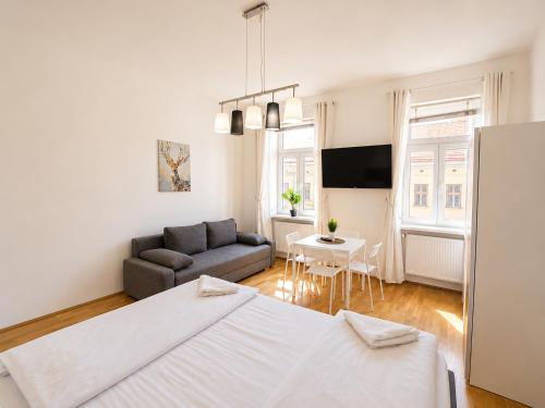Central Vienna for Longstays, Comfy 1BR Apt with WIFI & TV