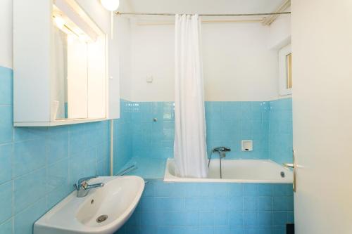 CC Rooms Thonhy Near Beach