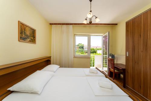 CC Rooms Thonhy Near Beach