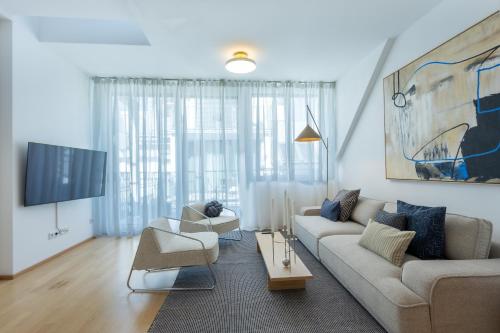 Dachgeschoss-Maisonette mit Terrasse am Karlsplatz
