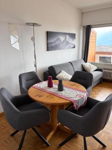 L'Eperon Center Crans wonderful view