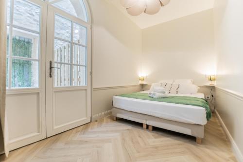 Magnifique Appartement avec Clim & Terrasse au coeur des Chartrons