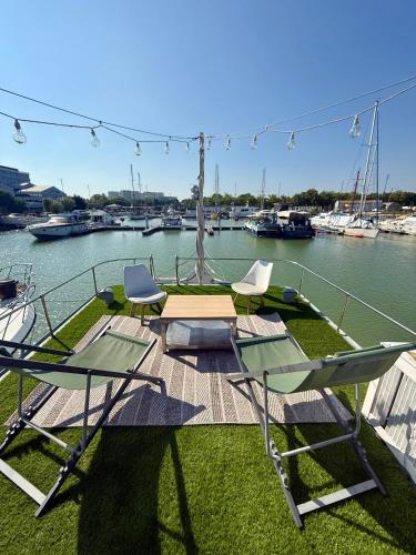 Houseboat - Suite flottante romantique au Port de Bordeaux