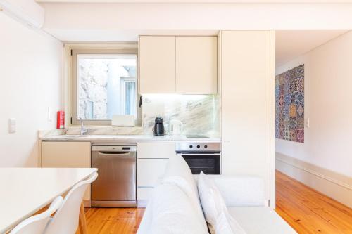 Cedofeita Boutique Flat with AC by LovelyStay