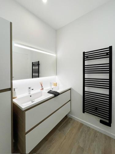 Modern apartment with garden in Longchamp