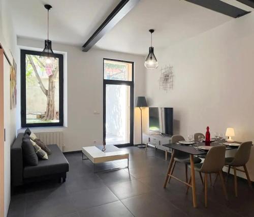 Modern apartment with garden in Longchamp