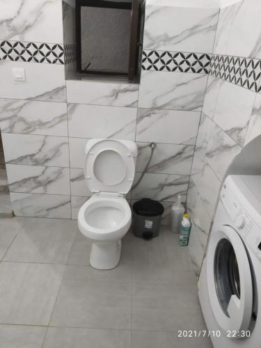 Mastic lithos house