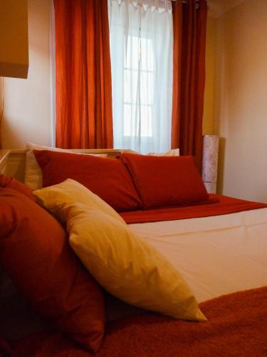 Tram 28 apartment with Perfect View over Alfama