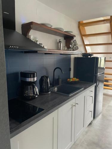Faos residence II