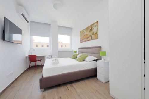 Via Appia New Modern Flat - Near Metro San Giovanni