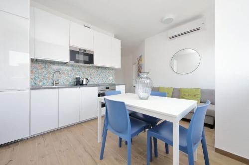 New Via Appia 1Bdr - Near Metro San Giovanni
