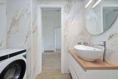 New Via Appia 1Bdr - Near Metro San Giovanni