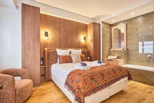 Lova arba lovos apgyvendinimo įstaigoje Le Grand Paris Apartments
