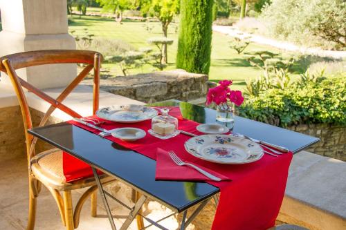 Vườn quanh Domaine Les Roullets