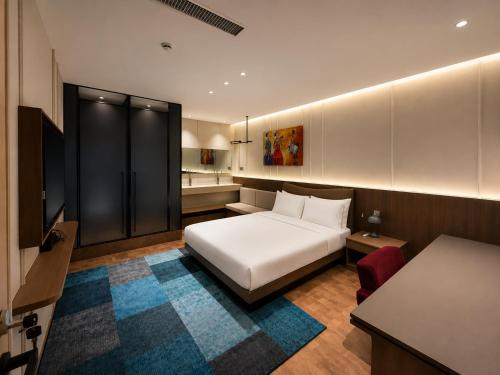 เตียงในห้องที่ Mars respawn hotel