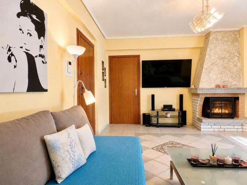 Athens Skyline - Spacious 3BR for 5 by ΜΡS