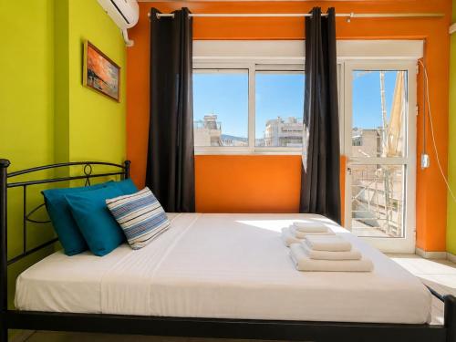 Athens Skyline - Spacious 3BR for 5 by ΜΡS