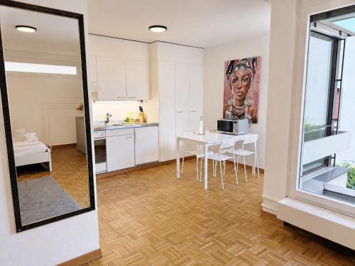 Practical studio in the city center - Art 7