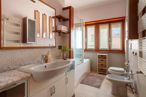 Comfy apartment close to the Colosseum