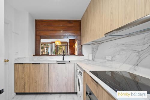 Homity Holidays - Torremolinos - Playamar I