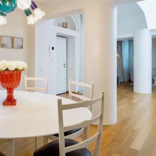 The Boutique Houses - Tortona Design District & Navigli - Luxury Apartment with Balcony - Tram 2 direct to Duomo - Milan City Center