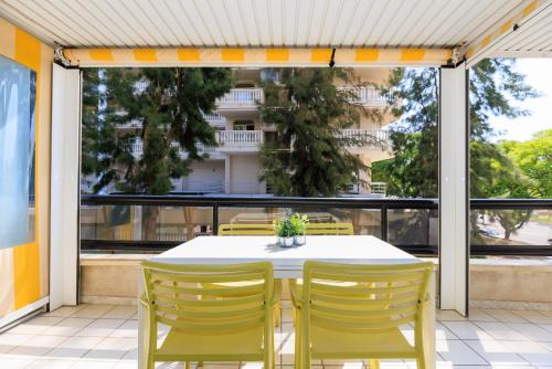 UHC Cancun Apartments