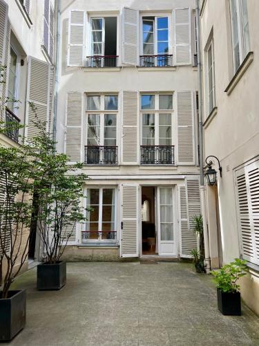 Beautiful and cosy flat in Saint-Germain