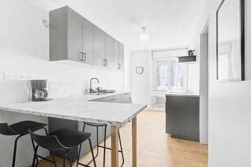 Champs Fleury A comfortable flat in a quiet neighbourhood