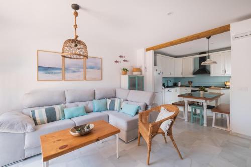 Casa Lola Conil - azotea al mar y parking - sólo familias o parejas